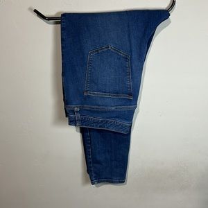 Universal Thread High Rise Skinny 18W Stretch Jean